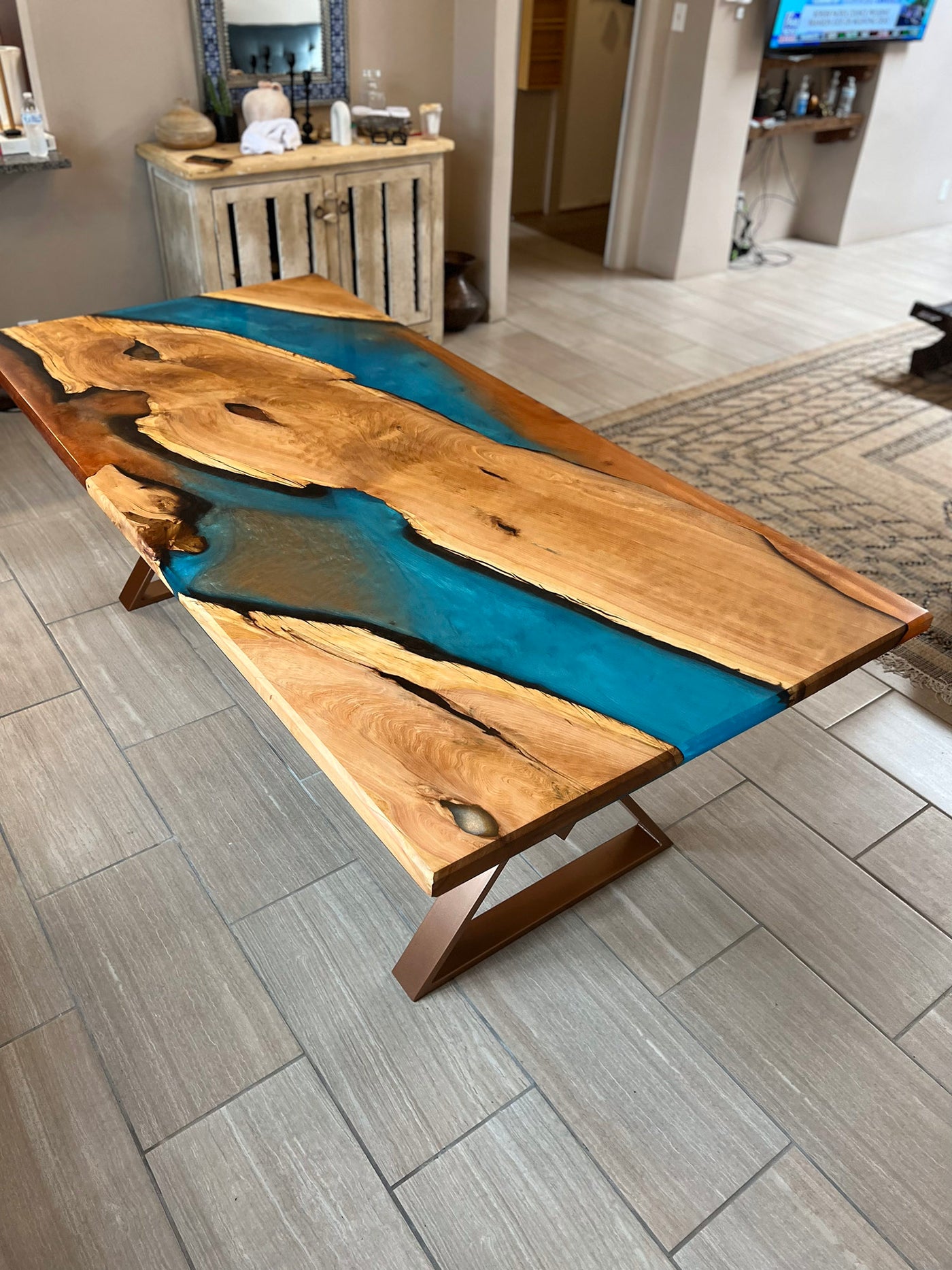 Table Top Epoxy: Upstart Epoxy's High-Gloss Resin for Wood